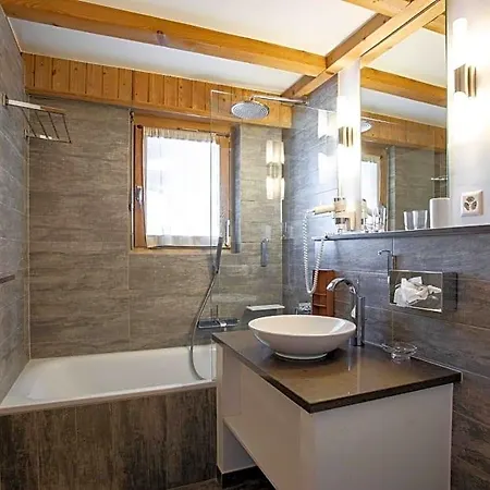 Le De Flore Hotel 4*
