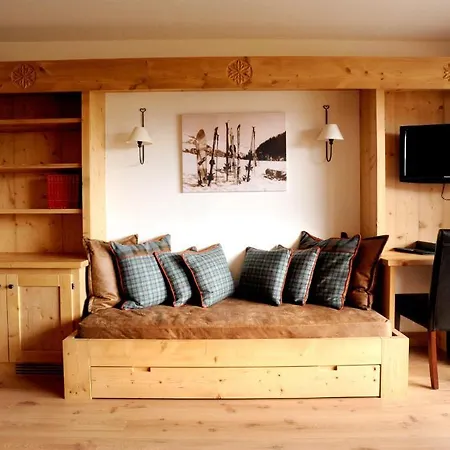 Hotel Le De Flore 4*